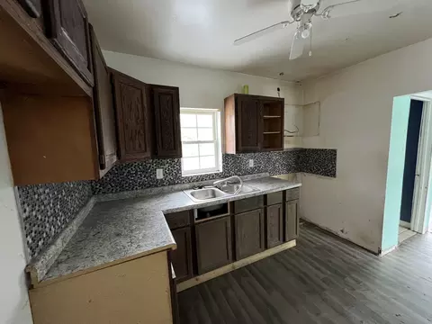 3305 S Woods Ave, Mchenry, IL 60051 photo 5