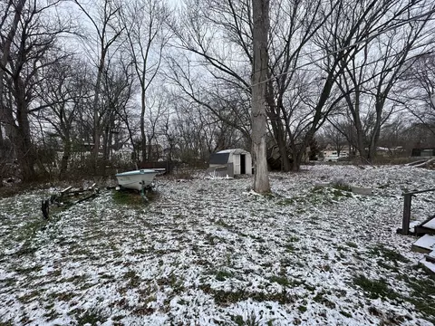 3305 S Woods Ave, Mchenry, IL 60051 photo 3