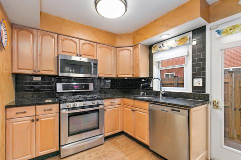 729 Elder Ln, Deerfield, IL 60015 photo 2