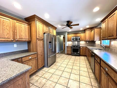 946 S 9th Ave, Kankakee, IL 60901 photo 14