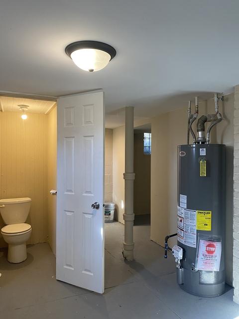 558 E Cass St, Joliet, IL 60432 photo 18