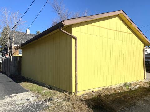 558 E Cass St, Joliet, IL 60432 photo 21