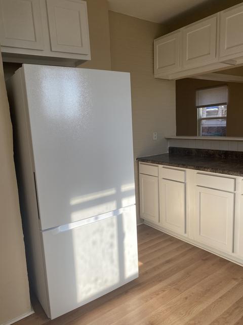 558 E Cass St, Joliet, IL 60432 photo 11
