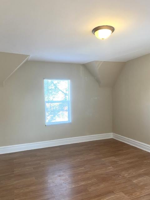 558 E Cass St, Joliet, IL 60432 photo 14