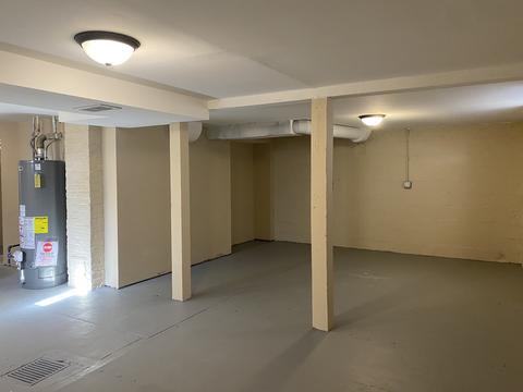 558 E Cass St, Joliet, IL 60432 photo 20