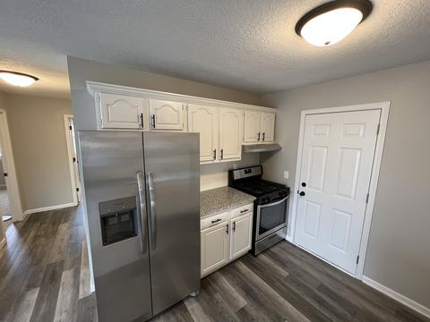 1600 Edgewater Dr, Morris, IL 60450 photo 6