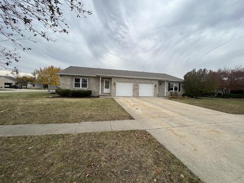1600 Edgewater Dr, Morris, IL 60450 photo 1
