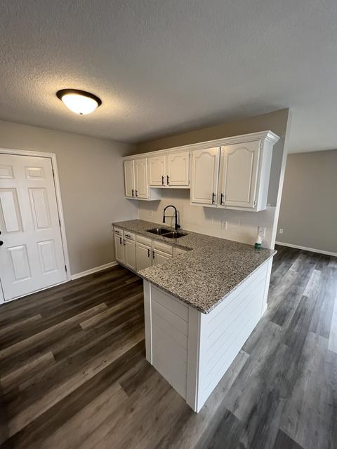 1600 Edgewater Dr, Morris, IL 60450 photo 5