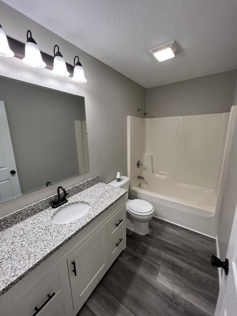 1600 Edgewater Dr, Morris, IL 60450 photo 7