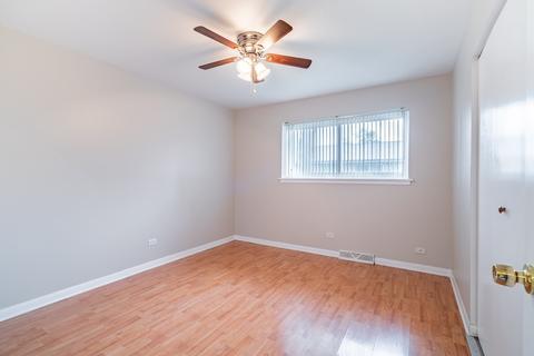 833 Valley Stream Dr #B, Wheeling, IL 60090 photo 8
