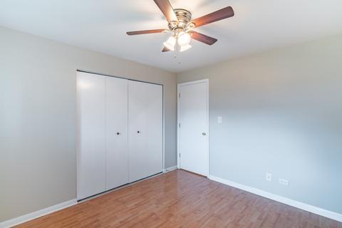 833 Valley Stream Dr #B, Wheeling, IL 60090 photo 9