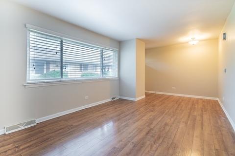 833 Valley Stream Dr #B, Wheeling, IL 60090 photo 3