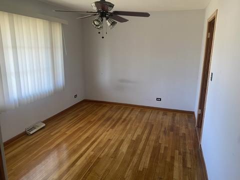 365 N 5th Ave, Des Plaines, IL 60016 photo 3