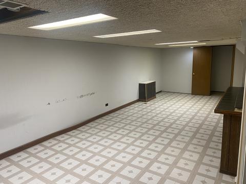 365 N 5th Ave, Des Plaines, IL 60016 photo 6