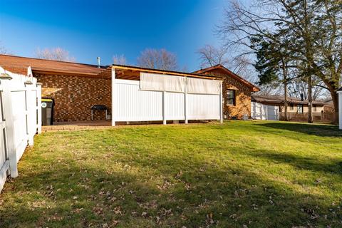 201 Robert Dr, Normal, IL 61761 photo 8