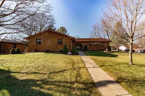 201 Robert Dr, Normal, IL 61761 photo 1