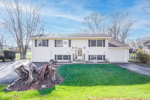 1107 Oakleaf Ave, Mchenry, IL 60051 photo 2