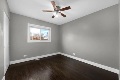 735 Maple Ln, Hoffman Estates, IL 60169 photo 11