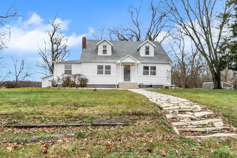 4724 W State Route 17 Hwy, Kankakee, IL 60901