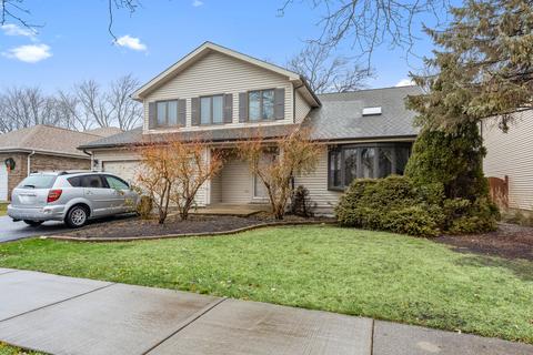 738 Kristy Ln, Wheeling, IL 60090 photo 2