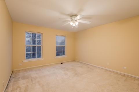 5277 Galloway Dr, Hoffman Estates, IL 60192 photo 17
