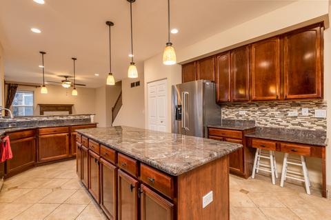 5277 Galloway Dr, Hoffman Estates, IL 60192 photo 5