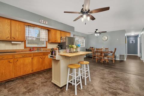 119 Davis St, Seneca, IL 61360 photo 9
