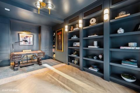 257 E Delaware Pl #2BD, Chicago, IL 60611 photo 22