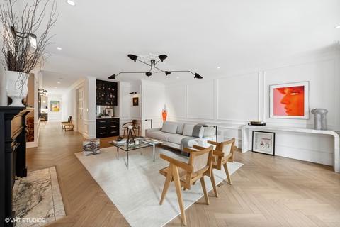 257 E Delaware Pl #2BD, Chicago, IL 60611 photo 6