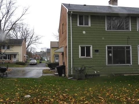 3 Mccarthy Rd, Park Forest, IL 60466 photo 3