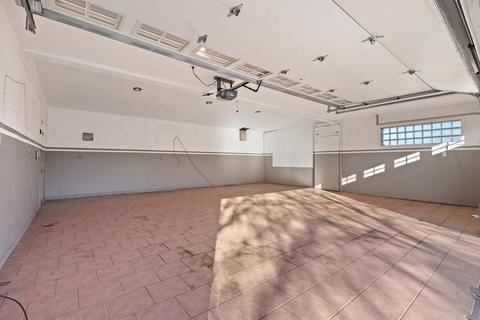7729 S Pulaski Rd, Chicago, IL 60652 photo 17
