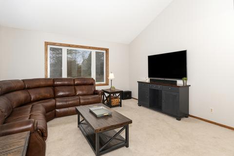 4915 Hickory Way, Johnsburg, IL 60051 photo 3