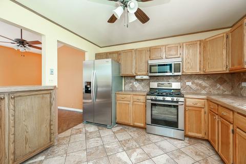 132 E Sherman St, Bartlett, IL 60103 photo 7