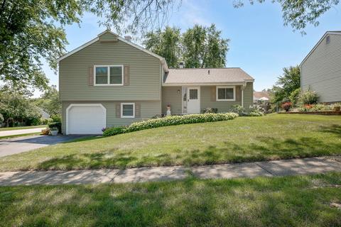 132 E Sherman St, Bartlett, IL 60103 photo 1