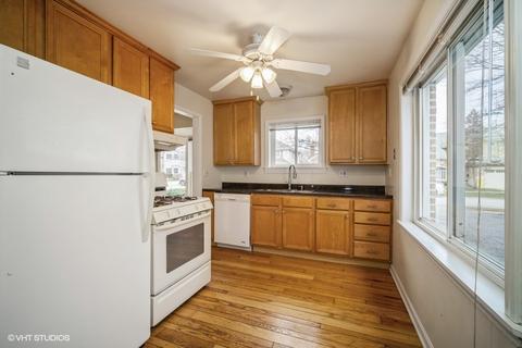 2533 Illinois Rd, Northbrook, IL 60062 photo 5