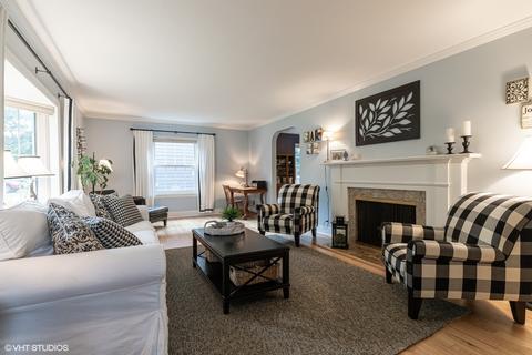 930 Rolling Pass, Glenview, IL 60025 photo 3