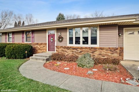 3746 Falling Leaf Dr, Rockford, IL 61109 photo 2