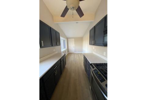 2211 W Riverside Dr, Mchenry, IL 60050 photo 9