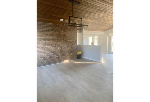 2211 W Riverside Dr, Mchenry, IL 60050 photo 7