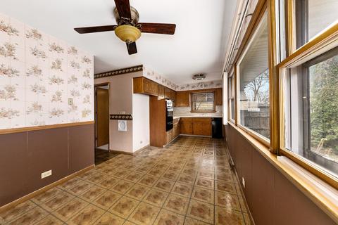 332 Elk Blvd, Des Plaines, IL 60016 photo 6