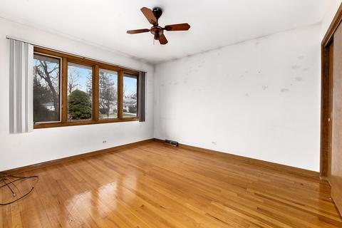 332 Elk Blvd, Des Plaines, IL 60016 photo 3