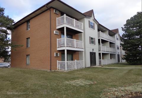 255 Gregory St #5A, Aurora, IL 60504 photo 1