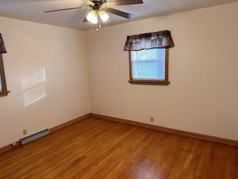 655 E Grant St, Watseka, IL 60970 photo 9