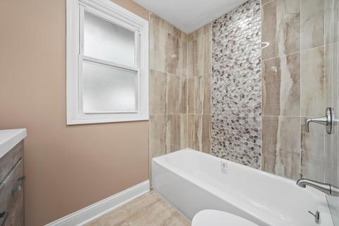 5439 S Hunt Ave, Summit, IL 60501 photo 9