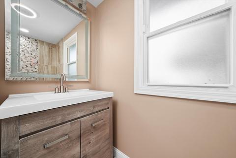5439 S Hunt Ave, Summit, IL 60501 photo 11
