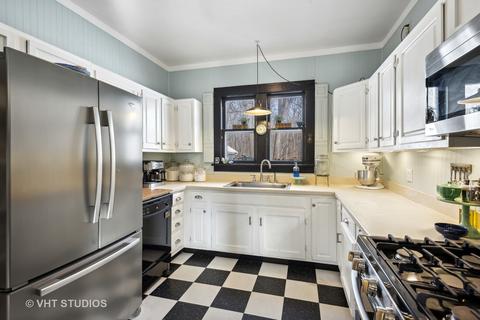 2 S326 Deerpath Rd, Batavia, IL 60510 photo 8
