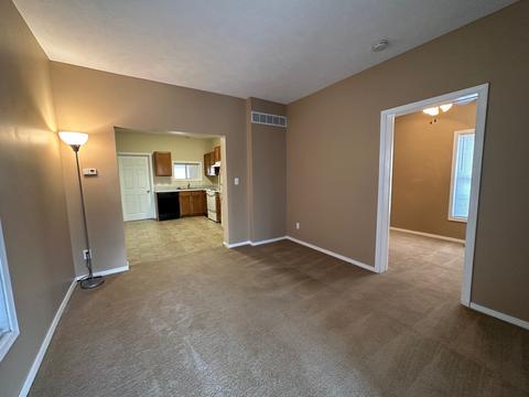 405 Beecher St, Bloomington, IL 61701 photo 5