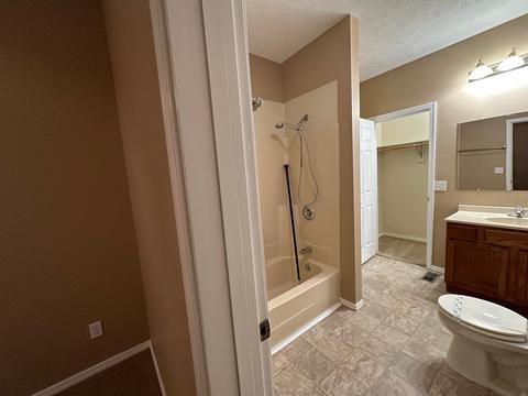 405 Beecher St, Bloomington, IL 61701 photo 10