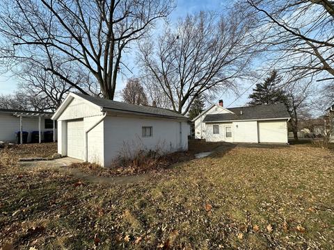 405 Beecher St, Bloomington, IL 61701 photo 22