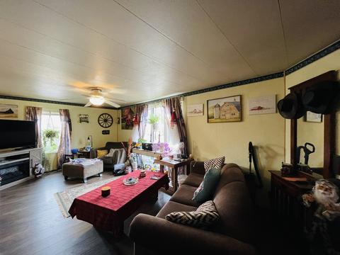 407 N 6th St, Cornell, IL 61319 photo 3